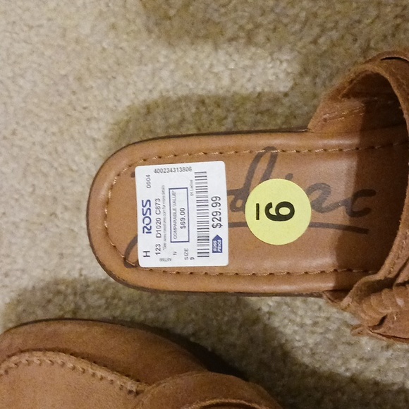 Zodiac Clog shoes - Picture 2 of 6